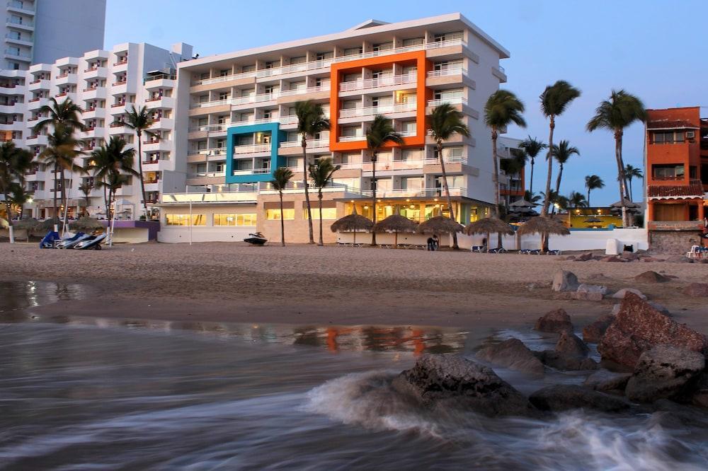 Star Palace Beach Hotel Mazatlán Exteriör bild